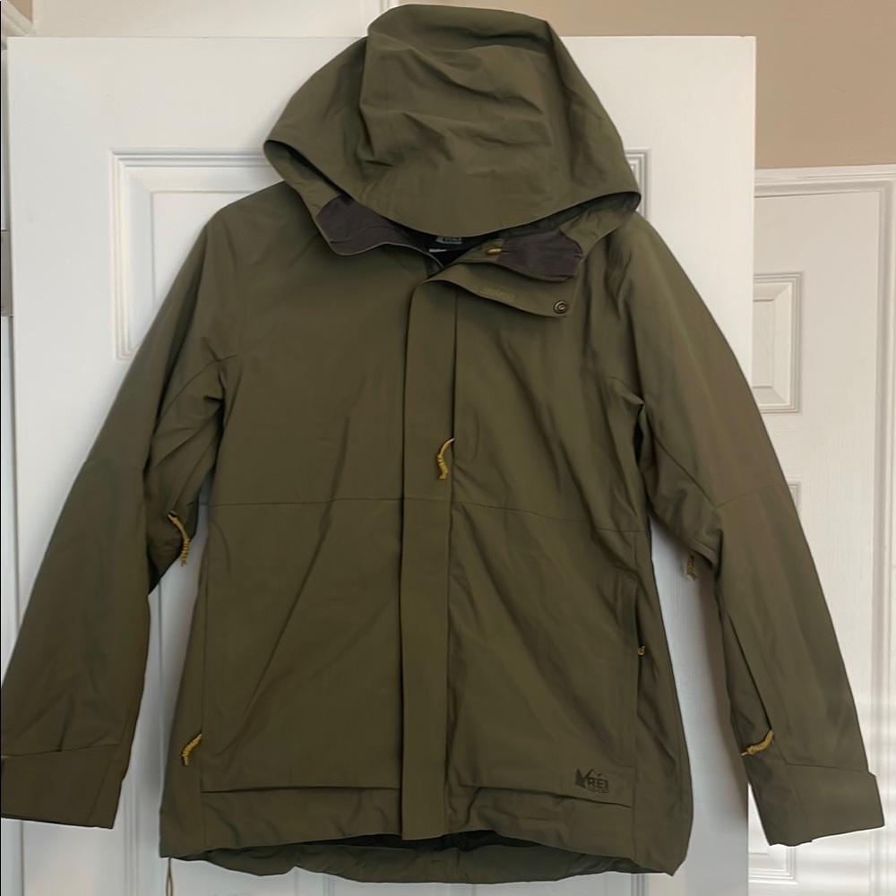 REI co-op insulated snowboard jacket